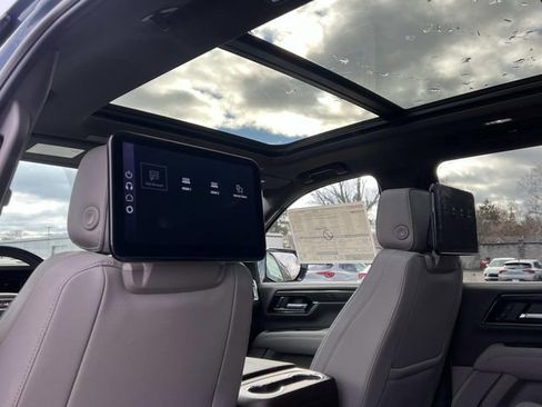New 2026 GMC Yukon XL Elevation w/ Elevation Premium Package image 16