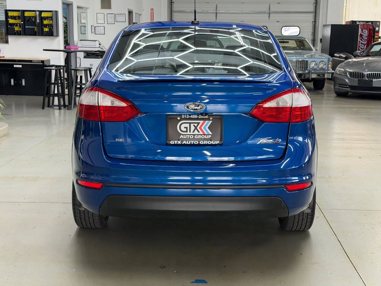 Used 2018 Ford Fiesta SE w/ Equipment Group 201A FWD image 3