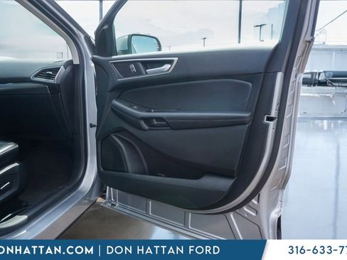 Used 2022 Ford Edge SEL w/ Convenience Package image 26