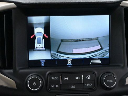 Used 2018 GMC Terrain Denali w/ Advanced Safety Package image 22