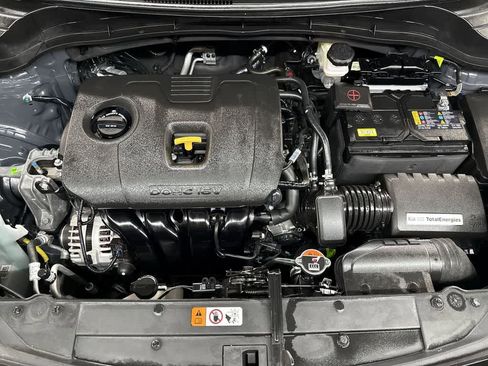 Used 2025 Kia Soul LX w/ LX Technology Package image 12