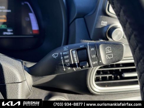 Used 2021 Hyundai Kona Limited image 18