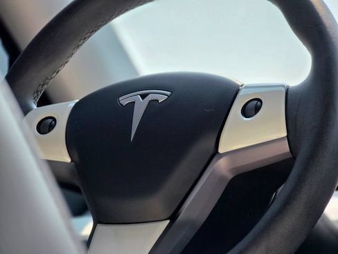 Used 2020 Tesla Model Y Long Range AWD/4WD image 14