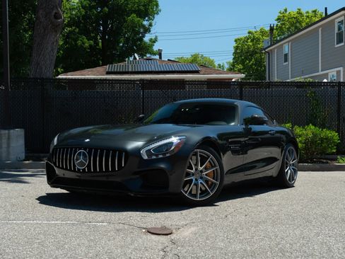 Used 2016 Mercedes-Benz AMG GT S image 3