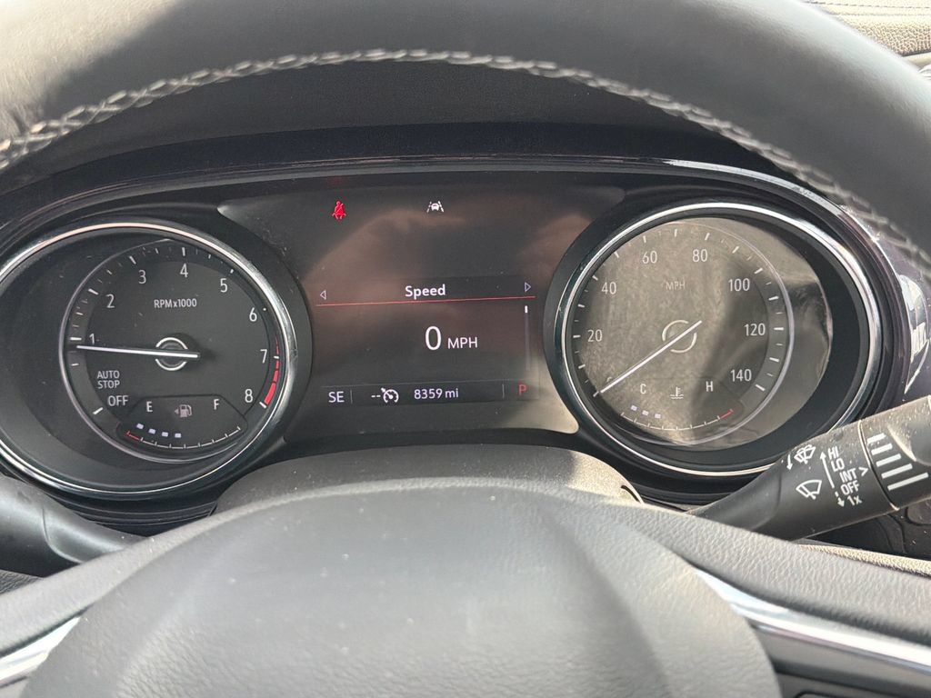 Used 2023 Buick Encore GX Preferred w/ Cold Weather Comfort Package FWD image 17