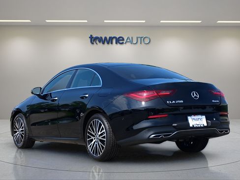 Used 2025 Mercedes-Benz CLA 250 4MATIC image 3