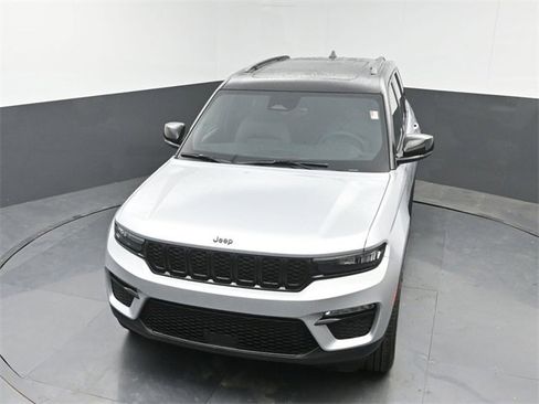 New 2025 Jeep Grand Cherokee Limited image 25