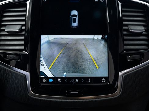 Used 2023 Volvo XC90 T8 Plus image 13