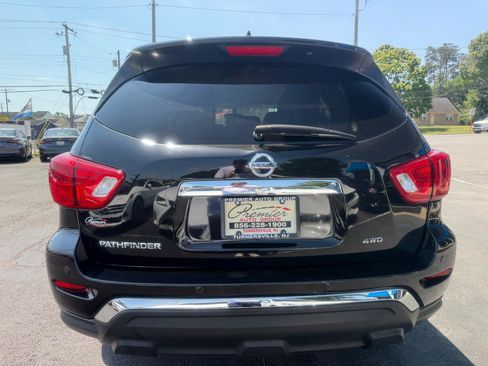 Used 2019 Nissan Pathfinder S AWD/4WD image 6