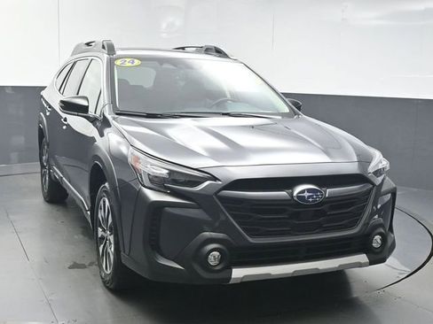 Used 2024 Subaru Outback Limited AWD/4WD image 2