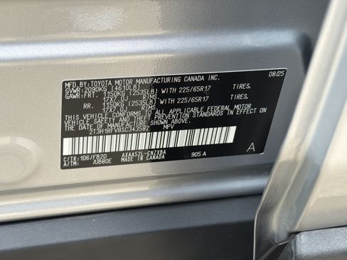 Used 2025 Toyota RAV4 LE FWD image 31