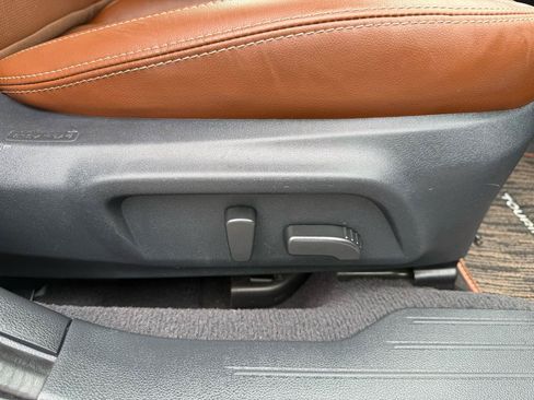 Used 2017 Subaru Outback 3.6R Touring w/ Popular Package #5A AWD/4WD image 21