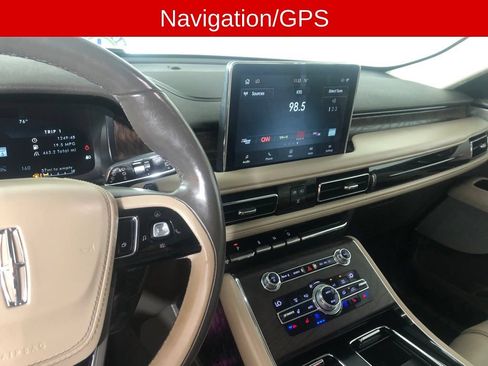Used 2020 Lincoln Aviator Reserve w/ Equipment Group 202A AWD/4WD image 3