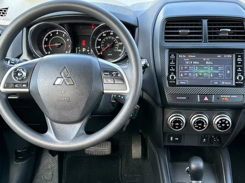 Used 2025 Mitsubishi Outlander Sport ES AWD/4WD image 14