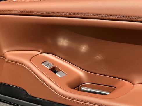 Used 2026 Lincoln Navigator Reserve image 25