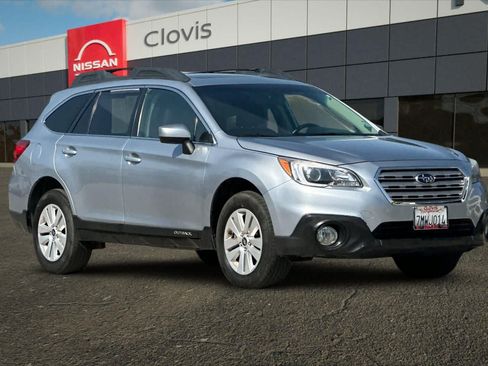 Used 2016 Subaru Outback 2.5i Premium AWD/4WD image 10