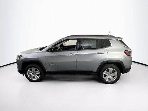Used 2022 Jeep Compass Latitude w/ Convenience Group AWD/4WD image 8