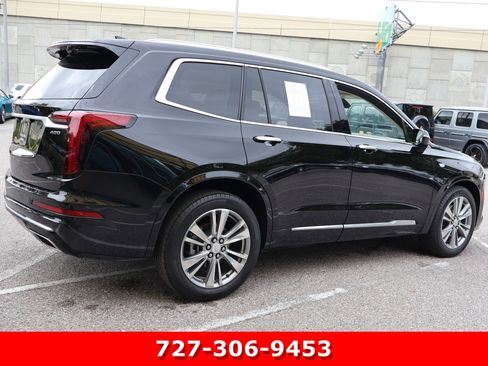 Used 2023 Cadillac XT6 Premium Luxury FWD image 10