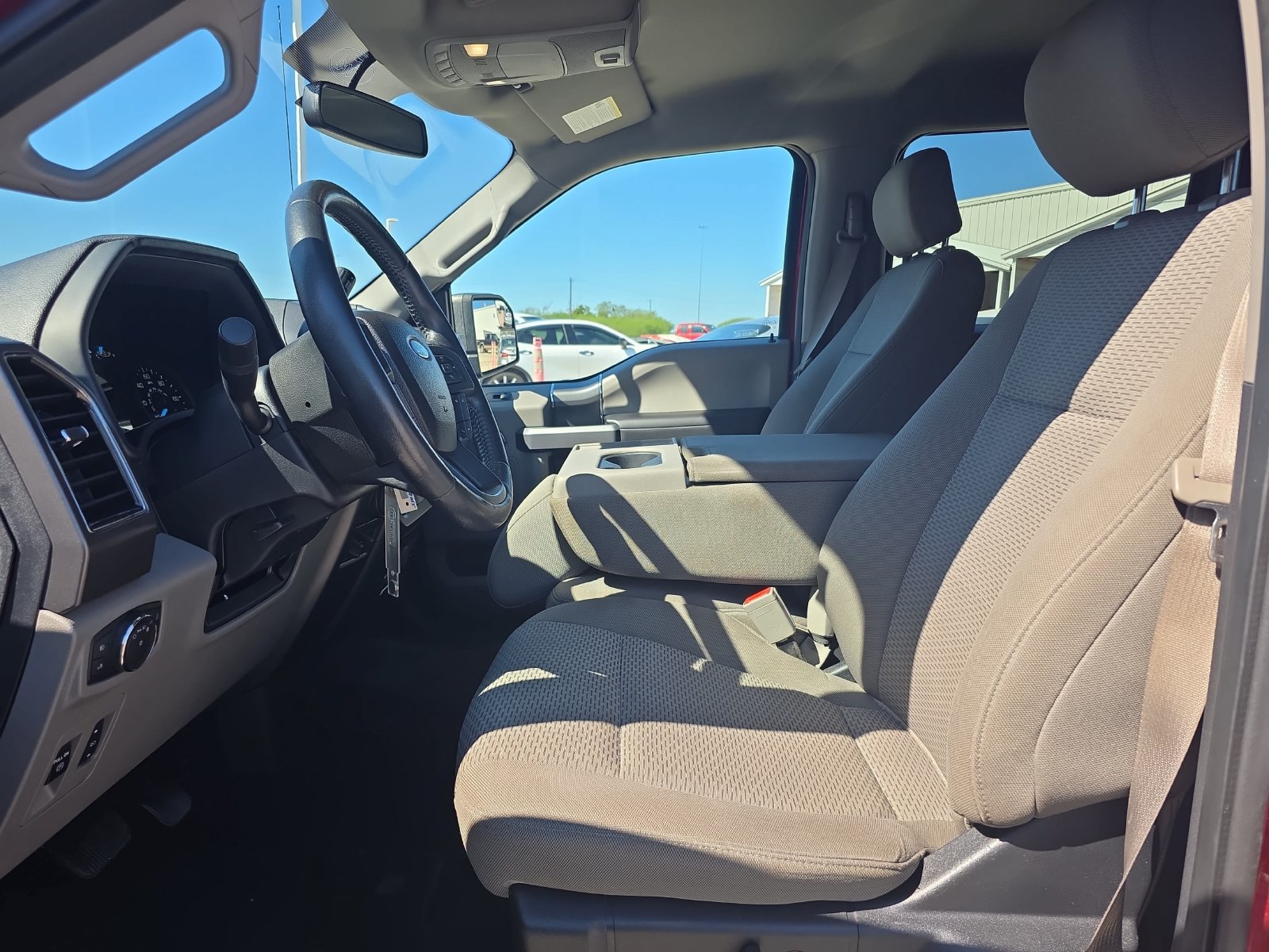 Used 2018 Ford F150 XLT w/ Equipment Group 302A Luxury AWD/4WD image 12