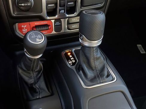 New 2026 Jeep Gladiator Mojave image 36