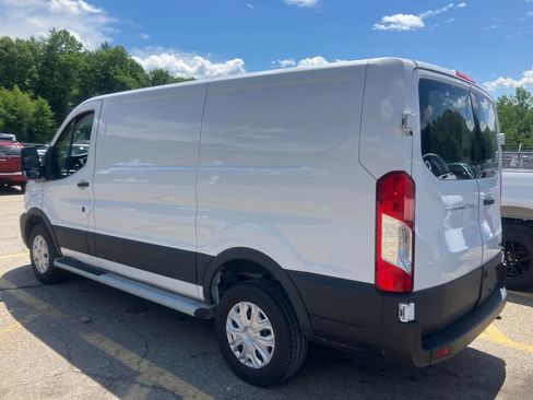 Used 2025 Ford Transit 250 Low Roof w/ Exterior Upgrade Package RWD image 2