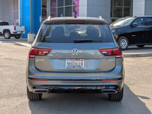 Used 2021 Volkswagen Tiguan SE image 6