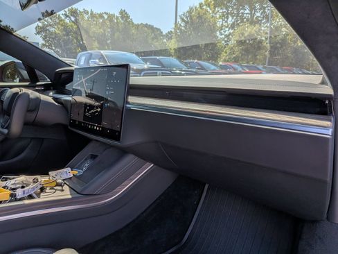 Used 2021 Tesla Model S Plaid AWD/4WD image 40