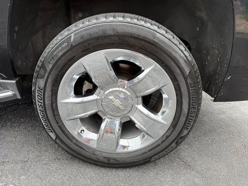 Used 2015 Chevrolet Tahoe LTZ AWD/4WD image 27
