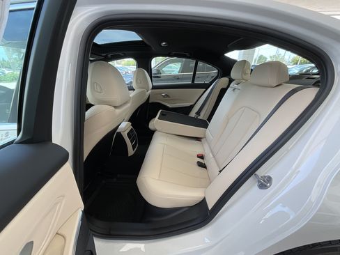 New 2026 BMW 330i Sedan w/ Convenience Package RWD image 28