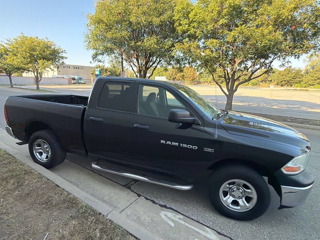Used 2011 RAM 1500 ST w/ ST Popular Equipment Group AWD/4WD image 4