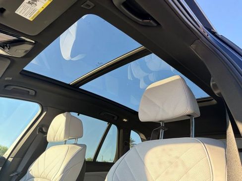 Used 2024 BMW X5 xDrive50e w/ Premium Package image 17