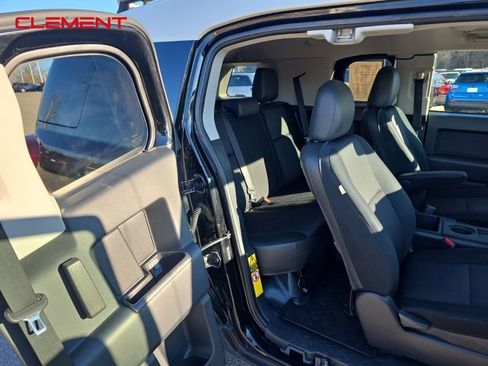 Used 2011 Toyota FJ Cruiser 2WD w/ Convenience Pkg image 10