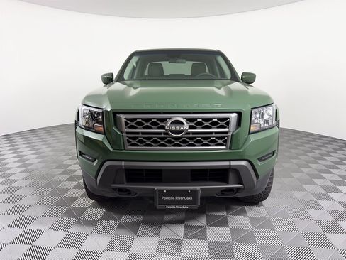 Used 2022 Nissan Frontier SV AWD/4WD image 6