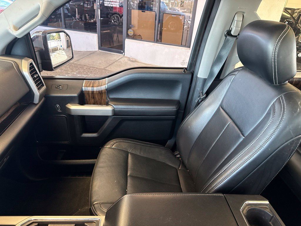 Used 2019 Ford F150 Lariat w/ Equipment Group 502A Luxury AWD/4WD image 25
