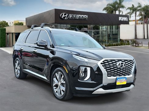 Used 2021 Hyundai Palisade Limited image 1