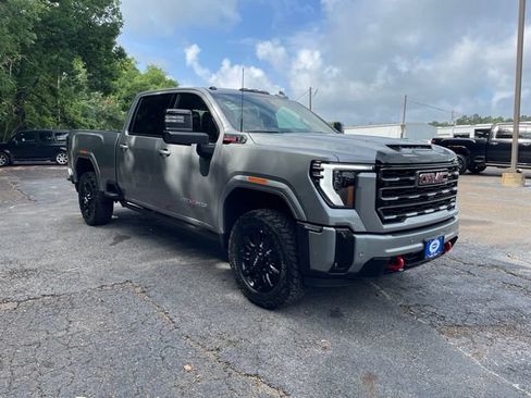 New 2026 GMC Sierra 2500 AT4 w/ AT4 Premium Plus Package AWD/4WD image 8
