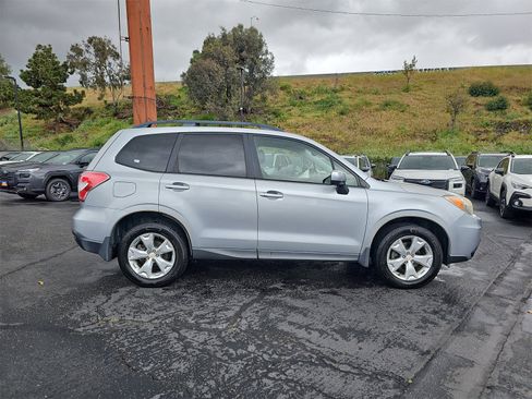 Used 2014 Subaru Forester 2.5i Premium w/ All-Weather Package image 8