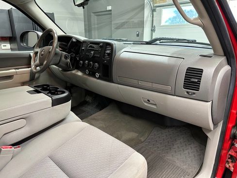 Used 2011 GMC Sierra 1500 SLE w/ Chrome Essentials Package image 19