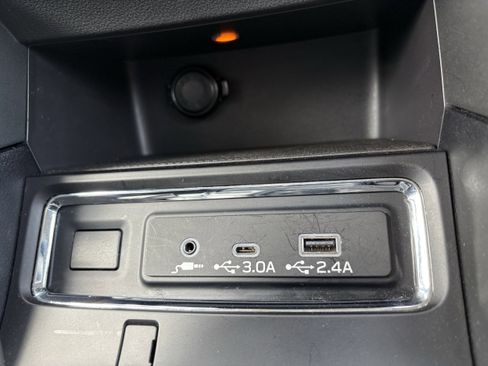Certified 2025 Subaru Ascent Premium AWD/4WD image 23