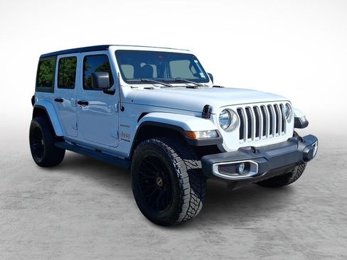 Used 2022 Jeep Wrangler Unlimited Sahara w/ Cold Weather Group AWD/4WD image 7