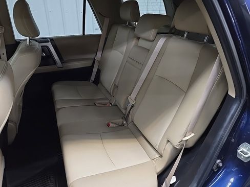 Used 2022 Toyota 4Runner SR5 Premium image 32