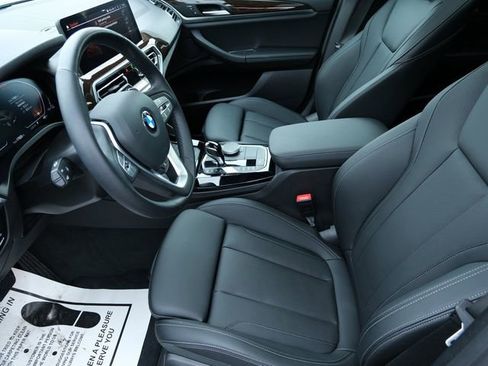 Used 2025 BMW X4 xDrive30i w/ Premium Package AWD/4WD image 5
