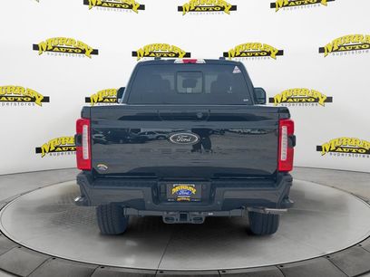 New 2026 Ford F250 Lariat w/ Black Appearance Package