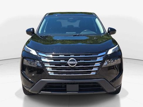 Used 2025 Nissan Rogue SV FWD image 12