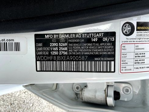 Used 2014 Mercedes-Benz E 350 4MATIC Sedan image 20