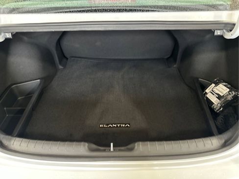 Certified 2025 Hyundai Elantra Sport image 12