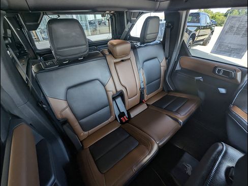 Used 2024 Ford Bronco Outer Banks AWD/4WD image 21