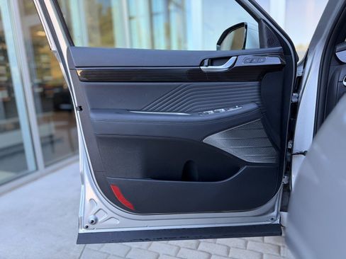 Used 2024 Hyundai Palisade Calligraphy image 12