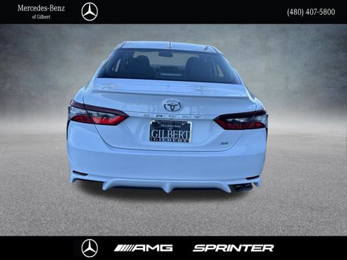 Used 2024 Toyota Camry SE FWD image 4