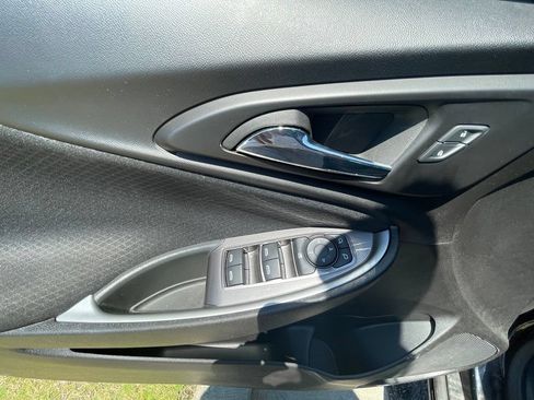 Used 2024 Chevrolet Malibu RS FWD image 11